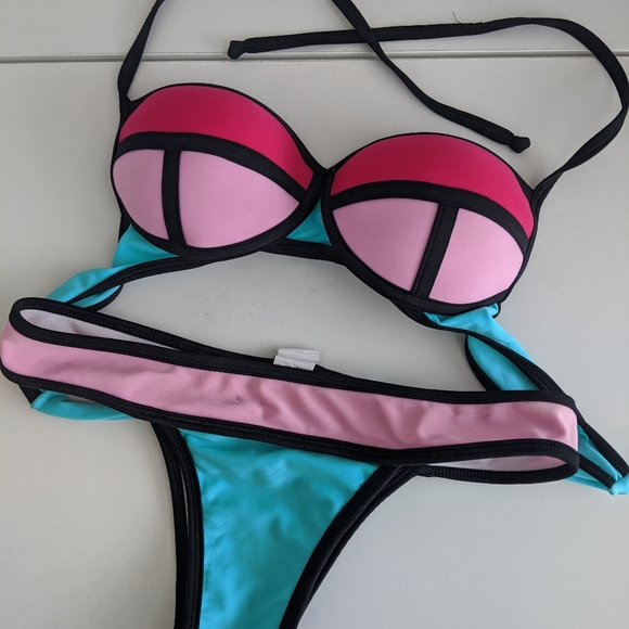 ❤️ Bikini Set - Picture 2 of 2